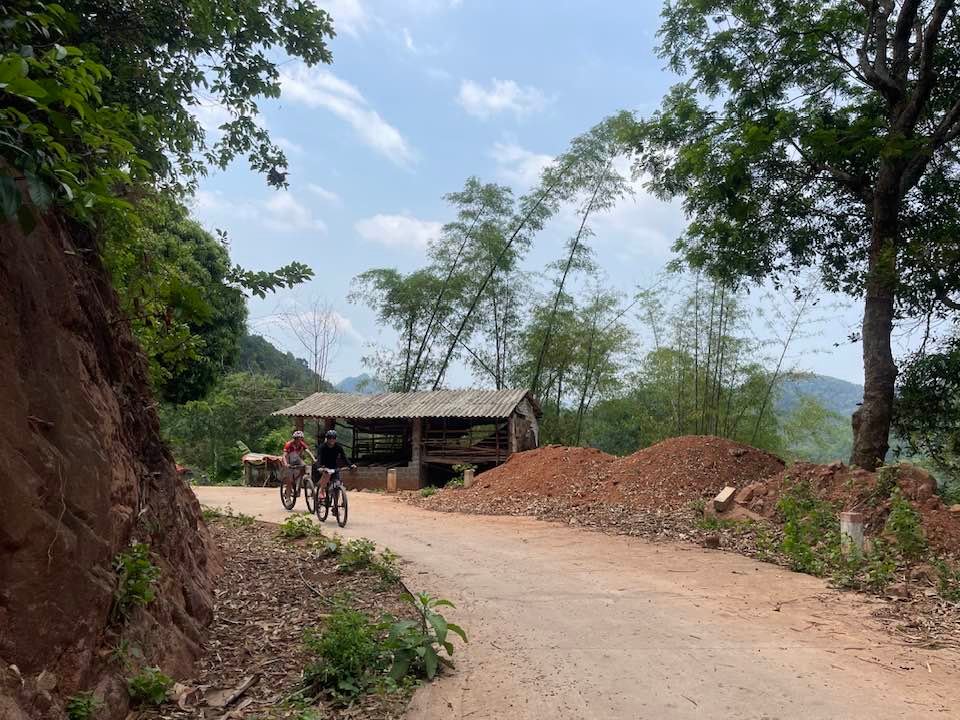Conquer the Heights: Extreme Mountain Cycling Northern Vietnam